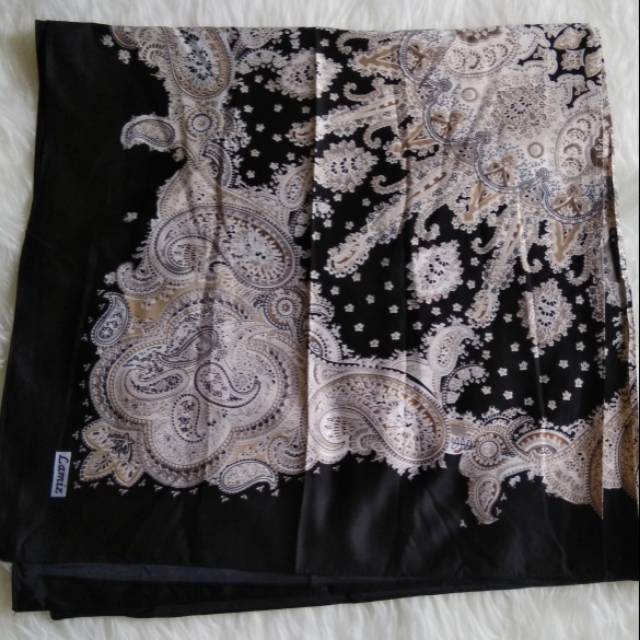 Hijab Kerudung Khimar Segiempat Satin Lamiz