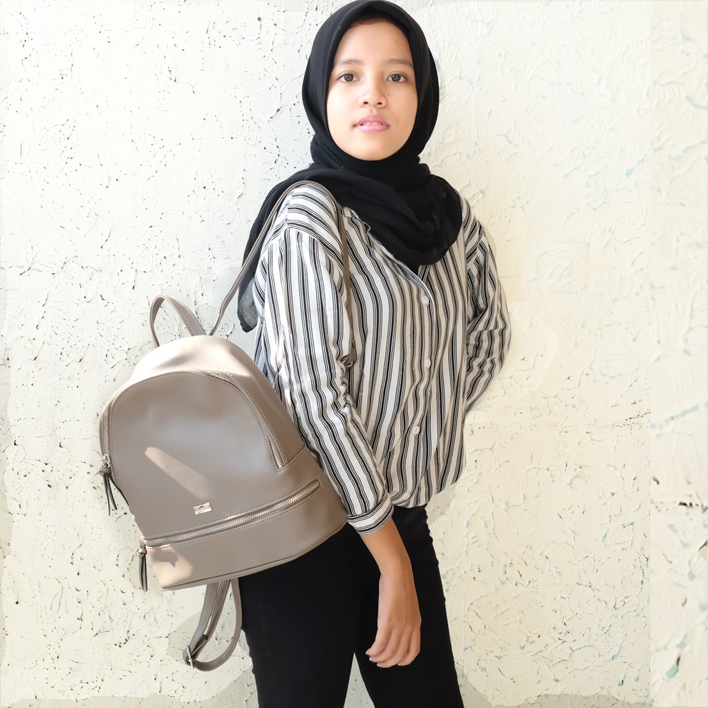 More584 Tas Ransel Wanita Kasual Polos Beige Safa Medium Woman Backpack Kulit Sintetis PU Safiano Import