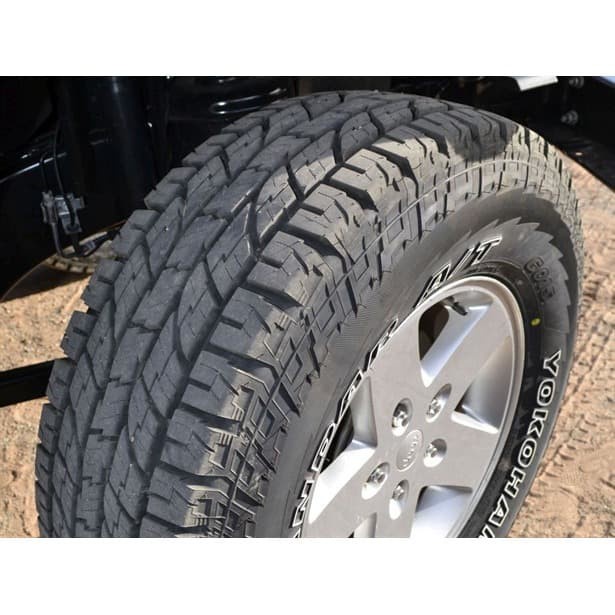 Super Sale Ban Mobil 285 70 R17 Yokohama Geolandar A T G015 117t White Line Shopee Indonesia