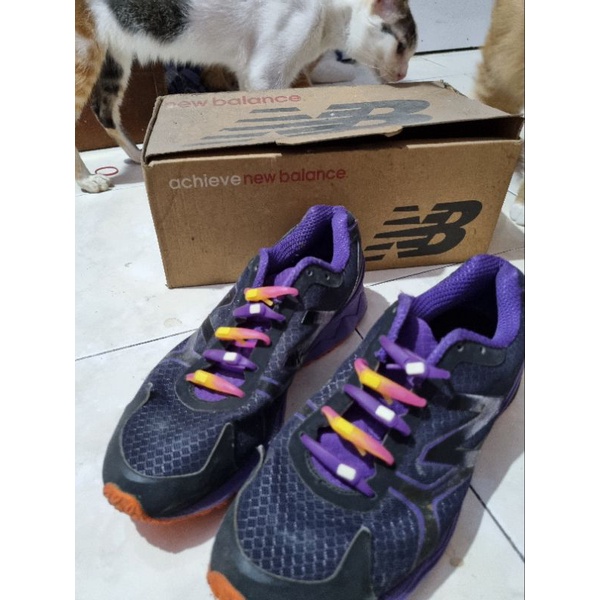 Thrift 70ribuan Running Shoes NEWBALANCE ORI