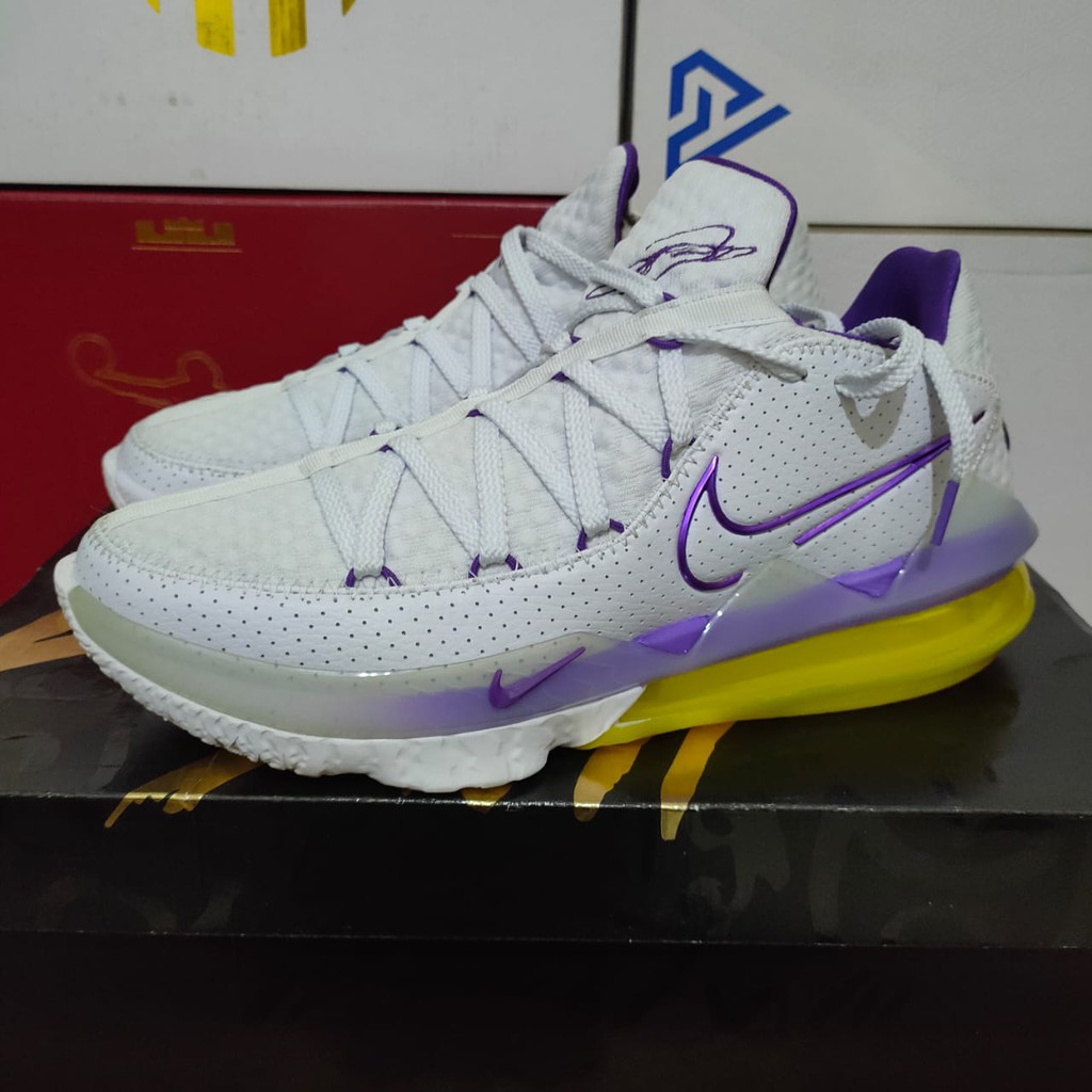 Preloved Sepatu Basket Pria Nike Lebron XVII 17 Low Lakers Original