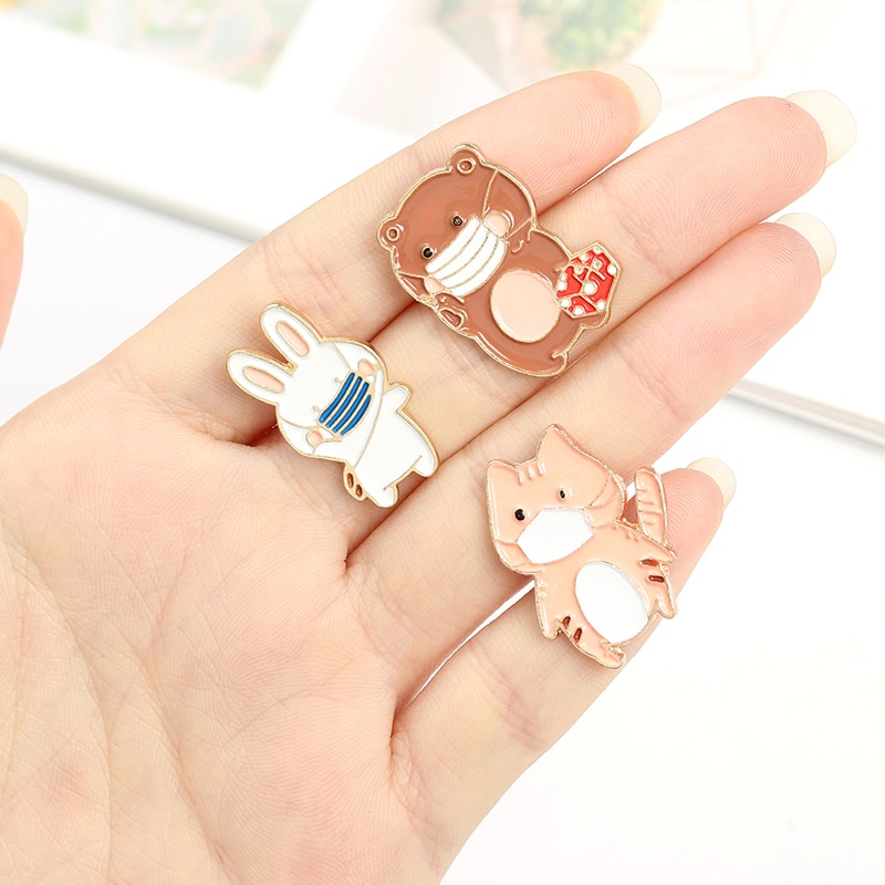 Bros Pin Enamel Desain Kartun Hewan Kucing Beruang Kelinci Untuk Hadiah Anak