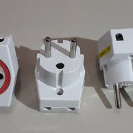 Steker T Multi Plug YUNIOR - SNI