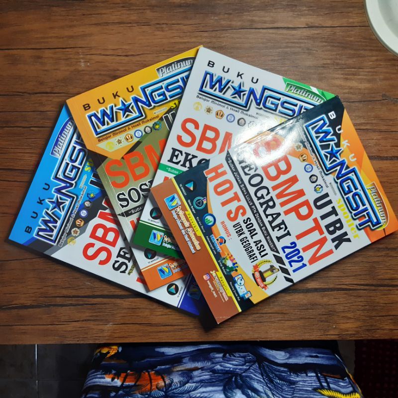 Buku Wangsit Soshum 2021 (bekas/second/preloved like new)