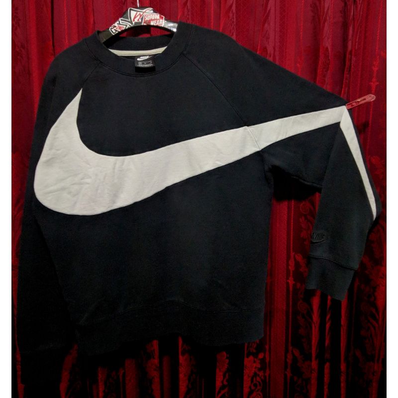 Nike Big Swoosh Sweatshirt Crewneck Black Jual Nike Big Logo Crewneck preloved