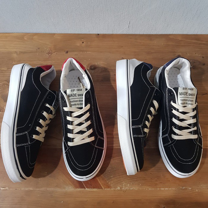 Sepatu Sneakers Pria Import Sepatu Sport Terbaru 113011