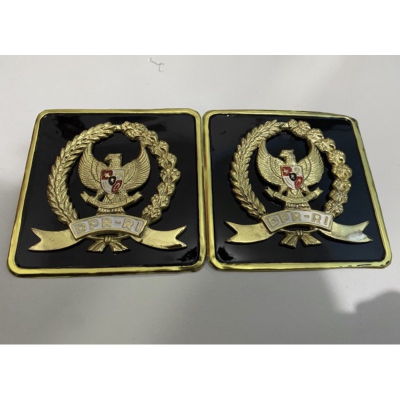 Emblem Plat Mobil DPR RI