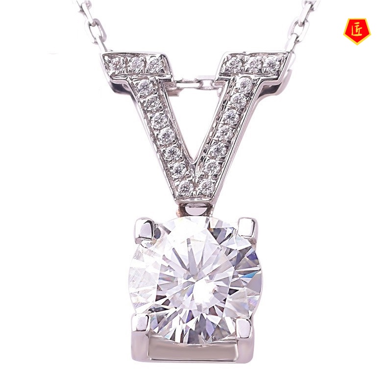 [Ready Stock]Pt950 Platinum Letter V Inlaid Zircon Pendant Female Fashion