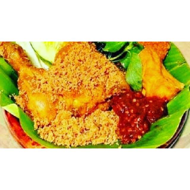 

Ayam Bumbu Kuning dengan Kremes