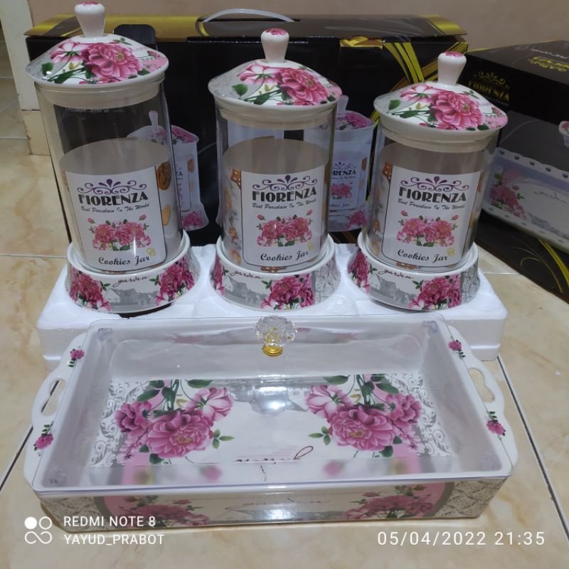 toples set 3 dan kueh basah fiorenza