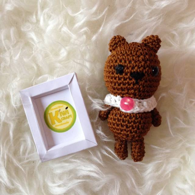 Boneka rajut beruang