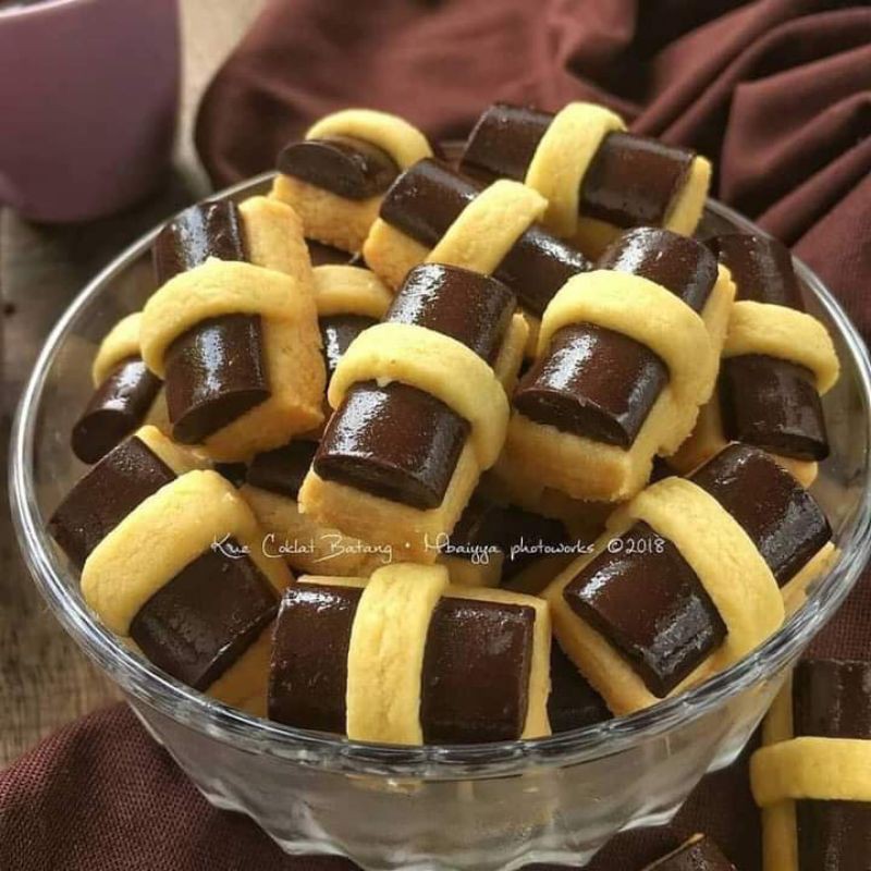 

kue lebaran /toples