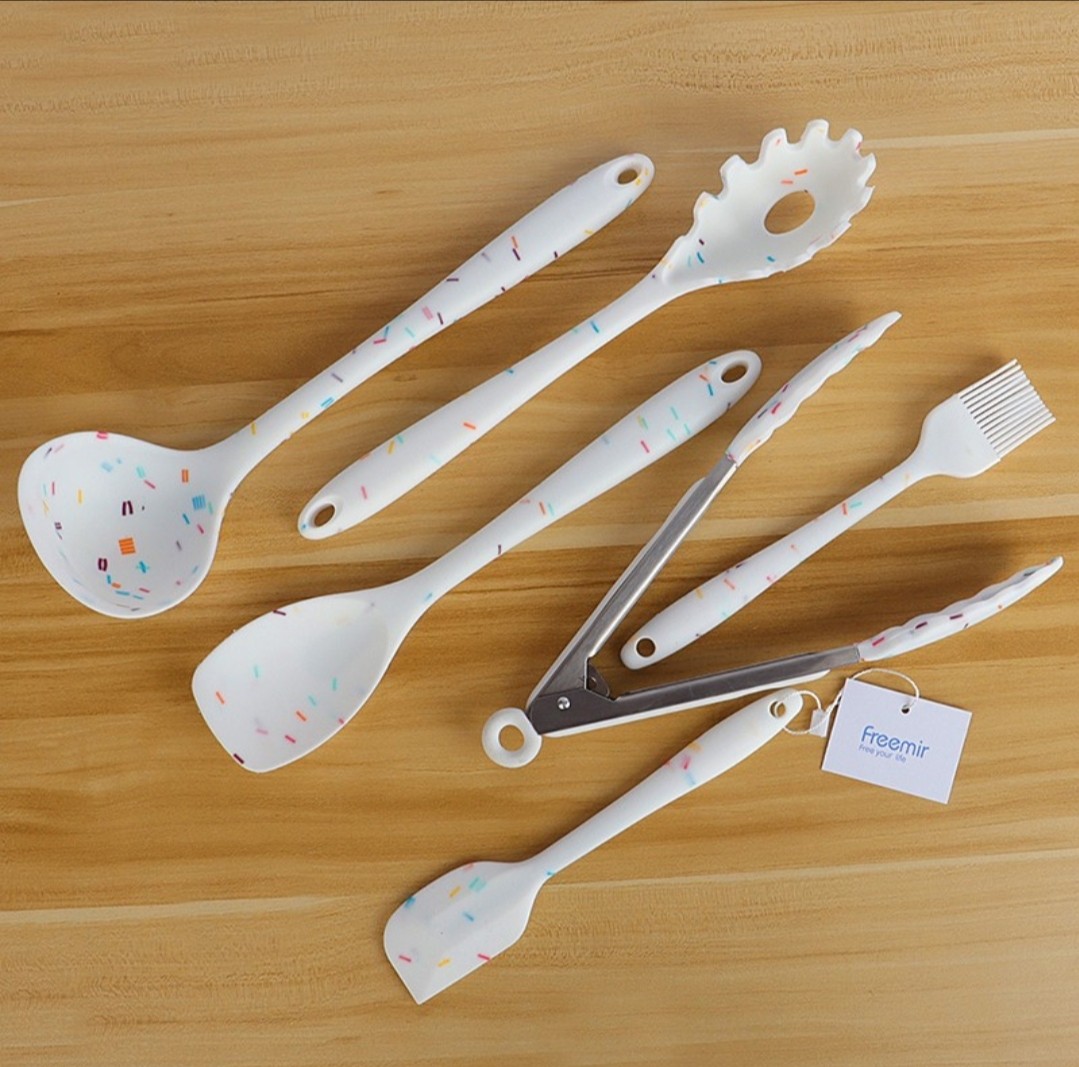 Set Spatula Sutil Alat Masak Silikon Tahan Panas 6 Pcs Putih