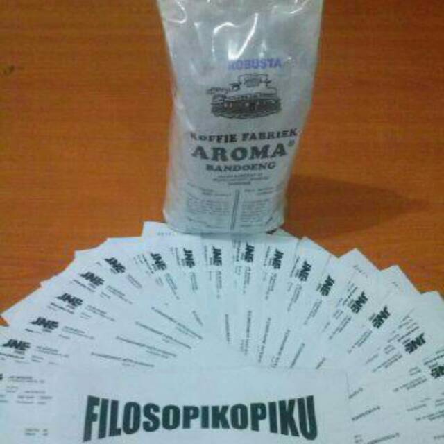 

FS - Kopi/coffee/koffie fabriek Aroma Bandung Robusta 250 gr Terbaru Terlaris Termurah