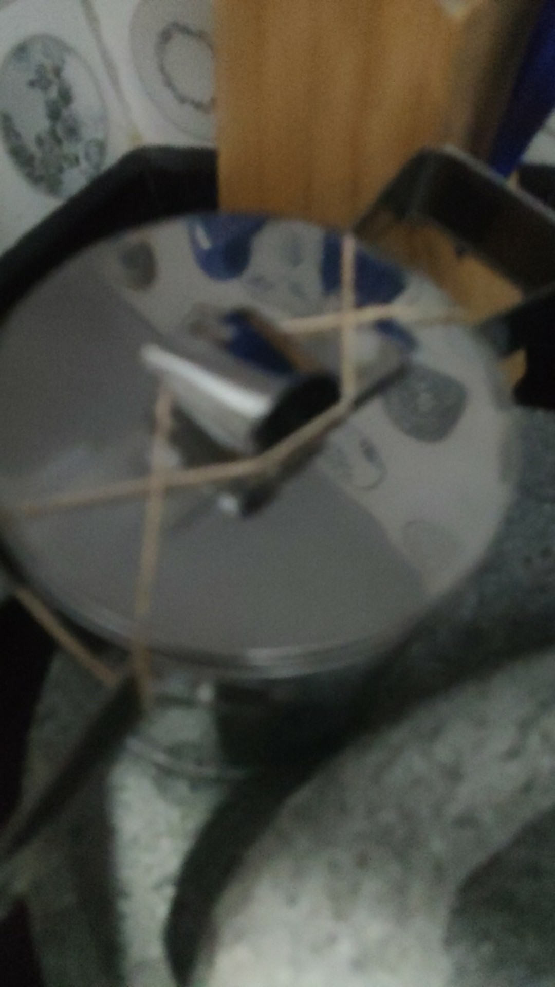 {8.8} Cetakan Cendol Model Dorong Ukuran Sedang Bahan Stainless