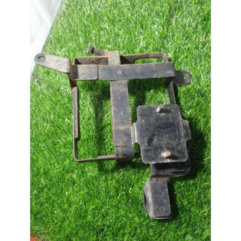 breket pangkon dudukan aki honda tiger revo tirev tiger lama tiger 200