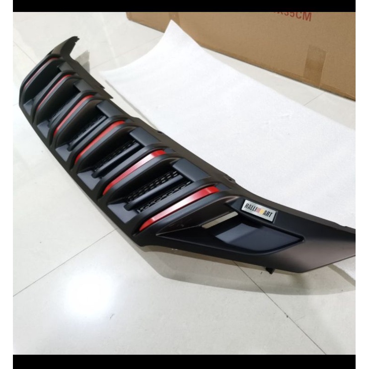 GRILL XPANDER MODEL APPOLO hitam merah BODYKIT XPANDER