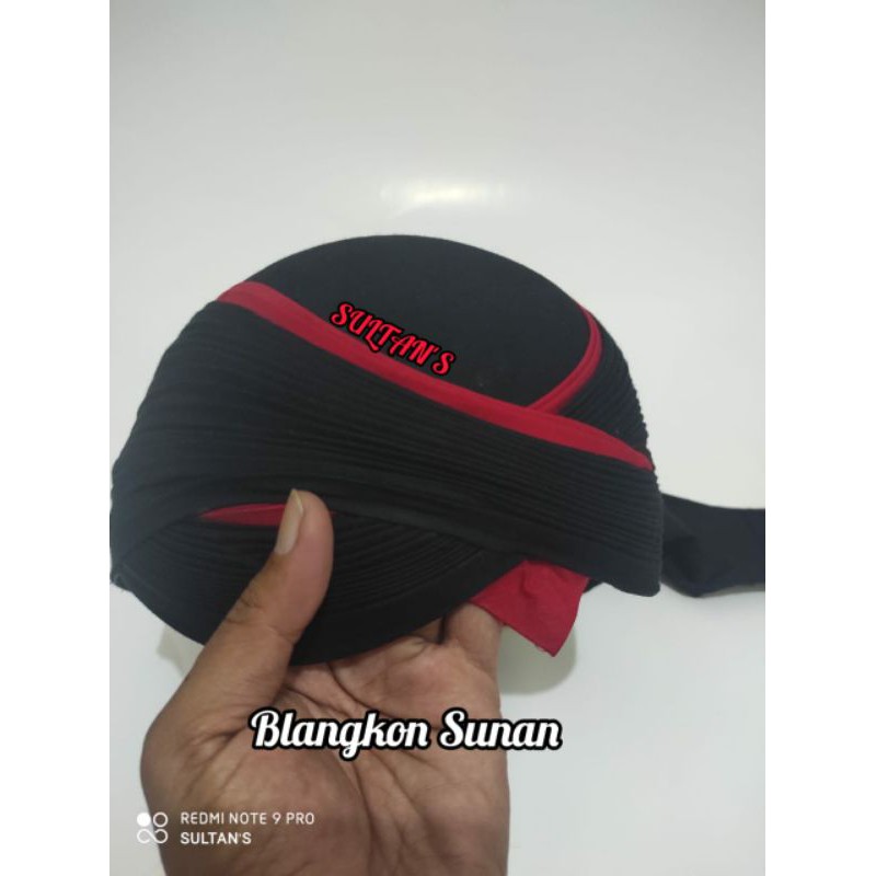 Blangkon Sunan lipat