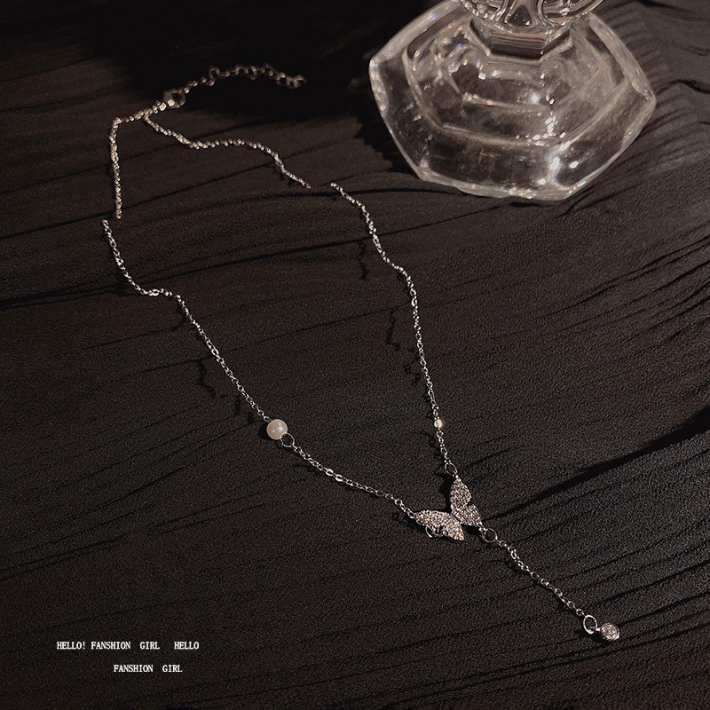 AY(CN) Kalung Rantai Choker Liontin Kupu-Kupu Hias Kristal Mutiara Warna Silver Untuk Wanita