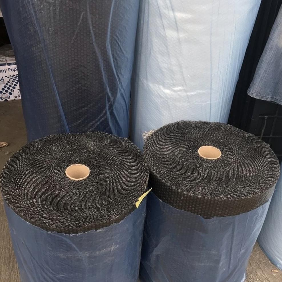 

buble wrap hitam ukuran 60 cm x 50 m - bubble wrap mulia pack