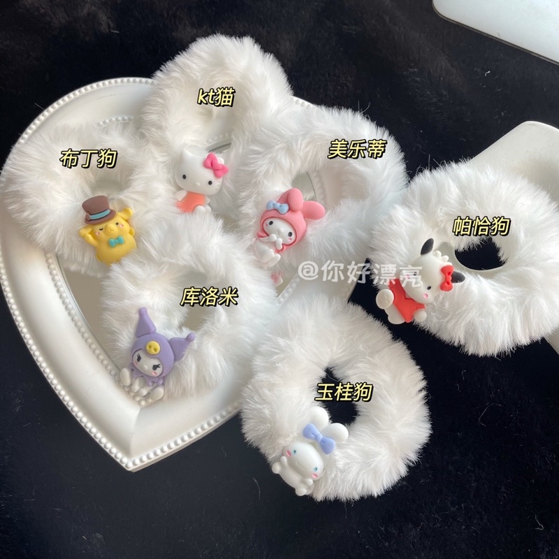 [Delunashop]IKAT RAMBUT PITA BULU BULU SCRUNCHIE ALA KOREA MELODY KITTY KUROMI AKSESORIS RAMBUT WANITAKARAKTER SANRIO HELLO KITTY