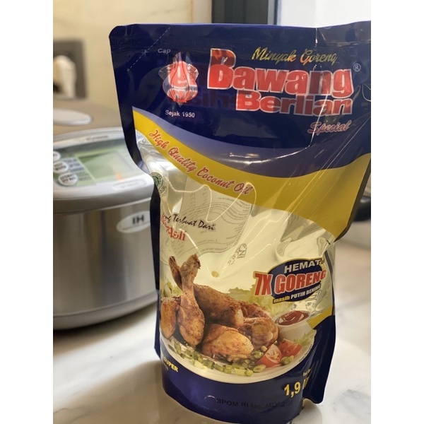 

mingak goreng Kelapa / COCONUT OIL “Bawang Berlian”