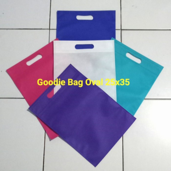 

✨ BISA COD ✨ Goodie bag Oval 25x35 tas kain spunbond isi 100pcs - Request by chat