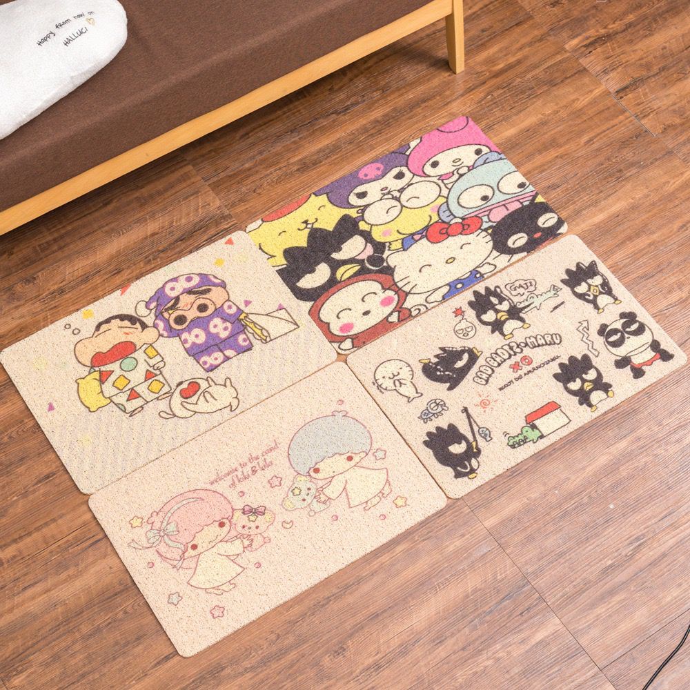 KESET KAKI ALAS MELODY HELLO KITTY KUROMI CINNAMOROLL BADTZMARU STELLA LOU POMPOMPURIN SUMIKKO GURASHI MATRAS KARPET DEKORASI IMPOR