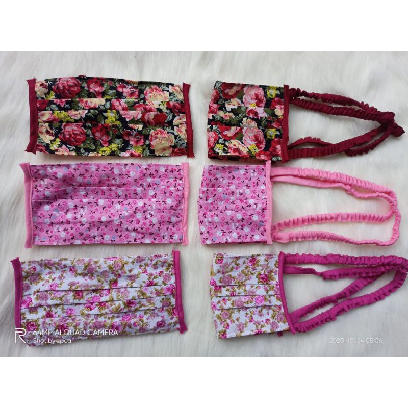 Maskerserut motif bunga lusinan