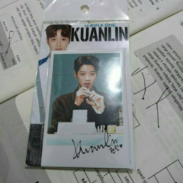 LAI GUANLIN PHOTOCARD