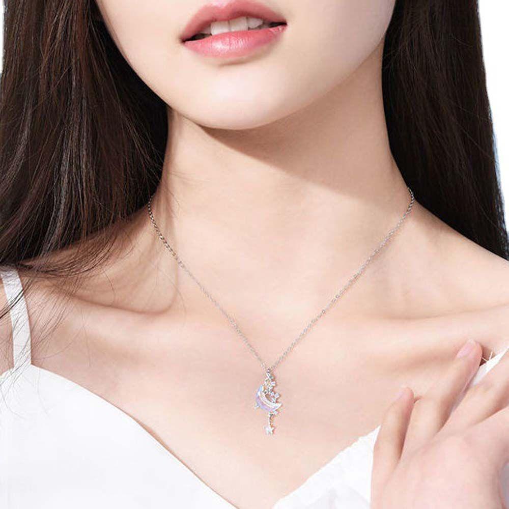 Mxbeauty Kalung Wanita Mewah Sederhana Bulan Bintang Liontin Hadiah Temperamen Zirkon Rantai Klavikula