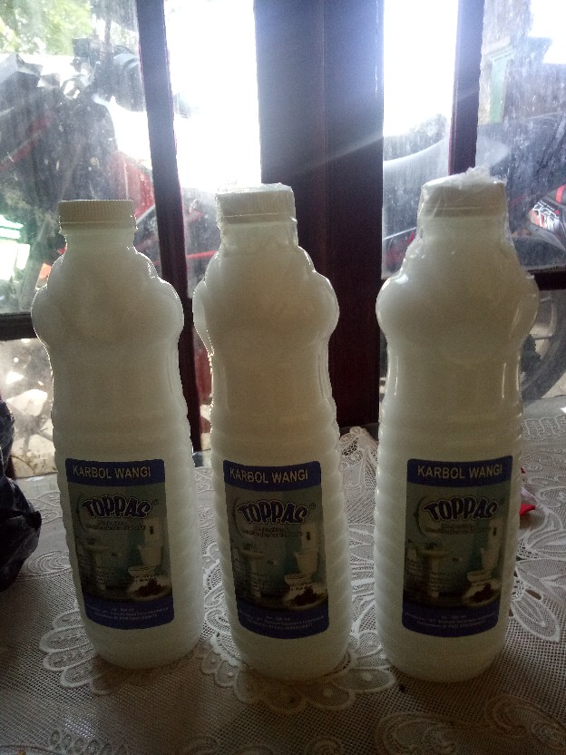 Toppas Karbol Wangi Cemara 500ml