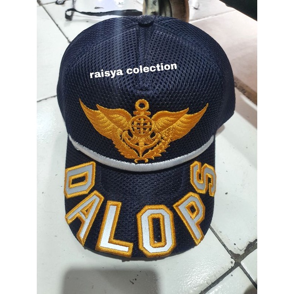 topi dalops