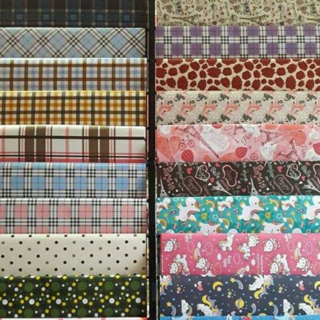 

Kertas kado motif rundom murah