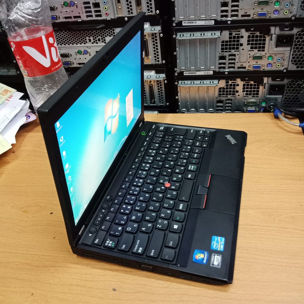 Laptop Lenovo ThinkPad X260 i5 Gen 6 8/SSD256 Berkualitas Bergaransi