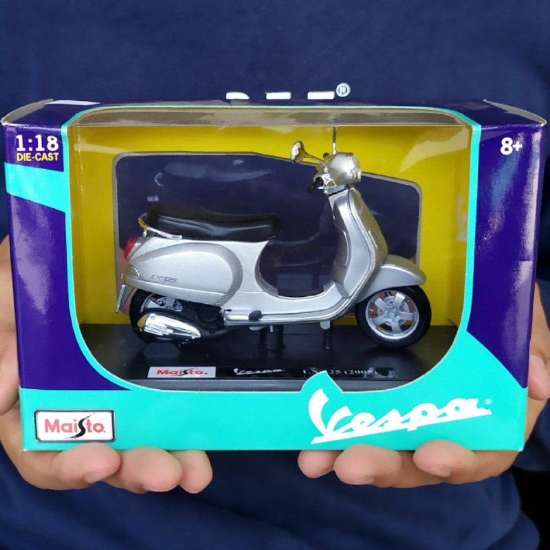 Diecast Miniatur Motor Vespa LX 125 2005 Mainan Vespa Matic Harga murah replika pajangan