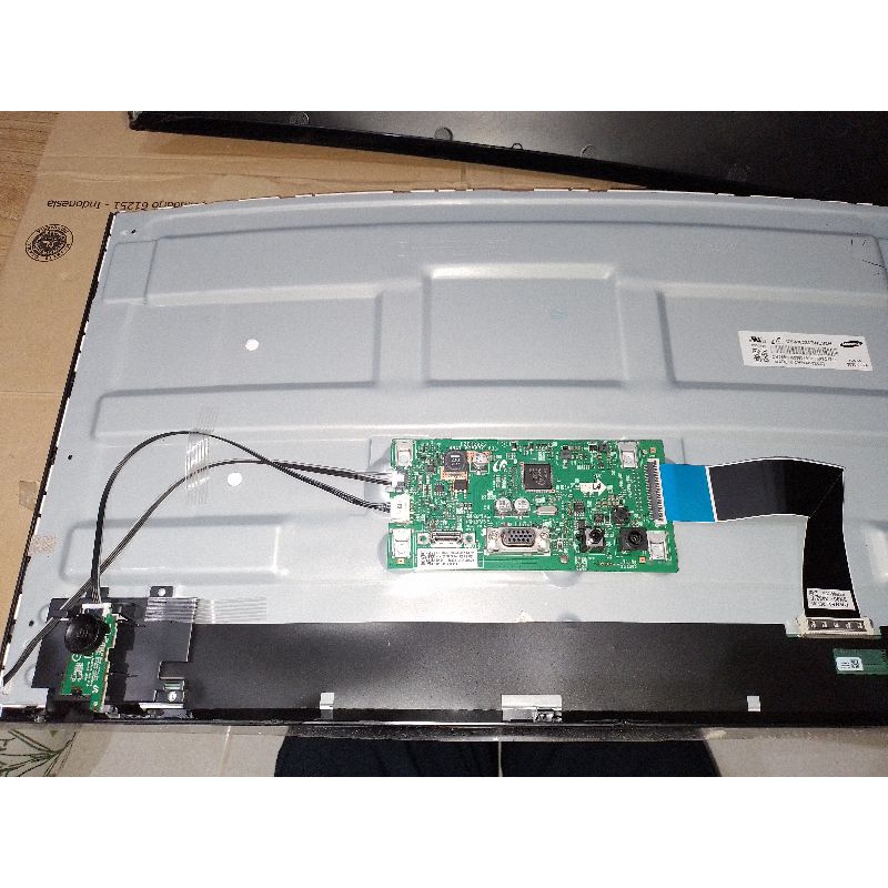 MB Samsung Monitor C24F390FHE