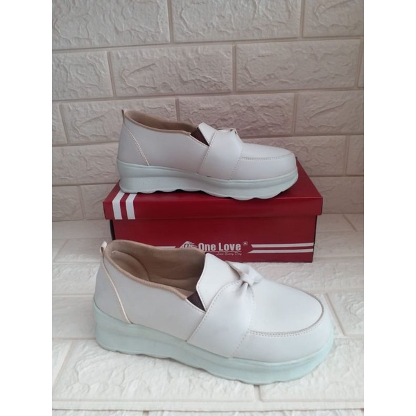 SALE CUCI GUDANG SEPATU PUTIH ONE LOVE,SEPATU WEDGES ONE LOVE,SEPATU WHITE,SEPATU ONE LOVE ORIGINAL