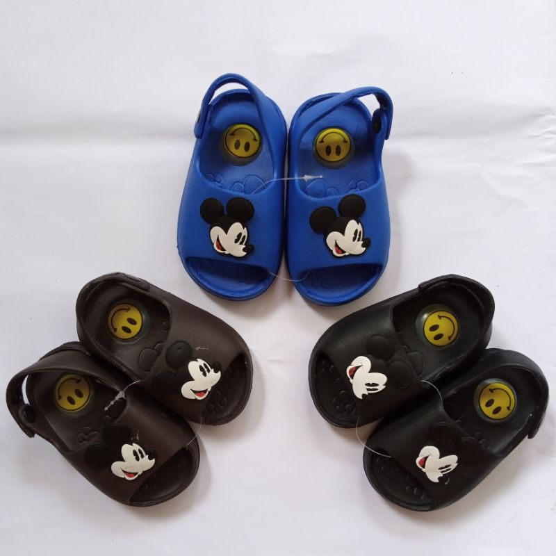 SANDAL BALITA 'YUTU' BUNYI CICIT