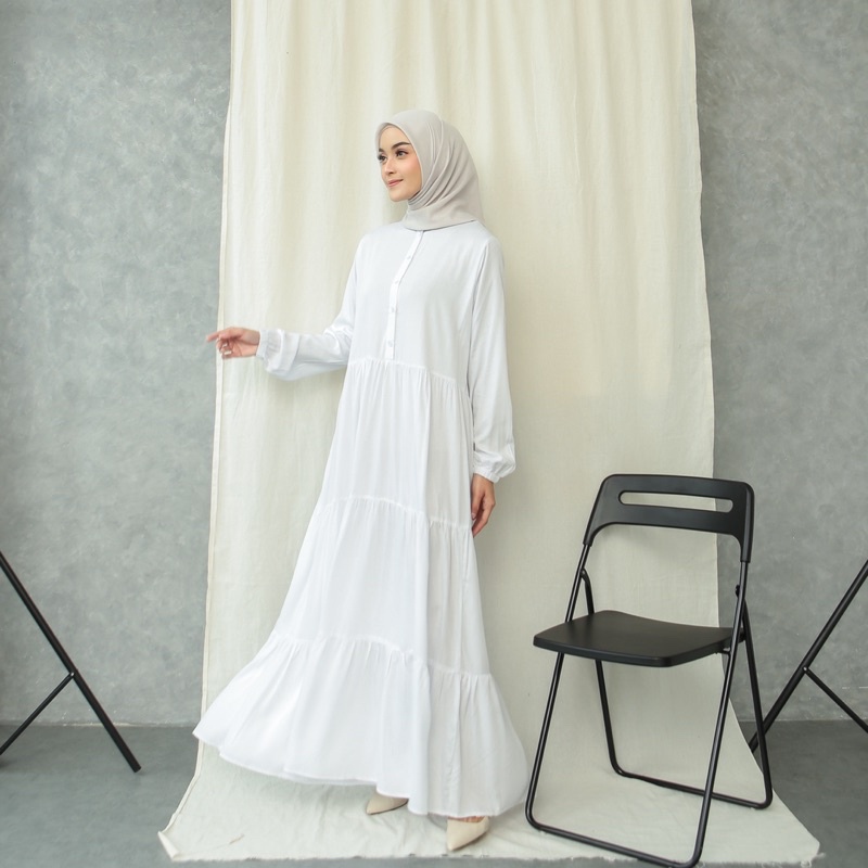 Gamis Polos Hitam / Putih - Gamis Katun Rayon Adem - Homey Dress Black and White Edition