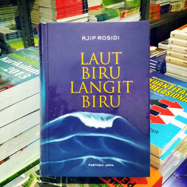 LAUT BIRU LANGIT BIRU
