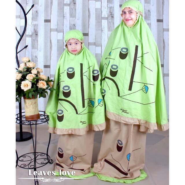 Mukena couple ibu dan anak leaves love fathiya warna hijau kusam dan cream cantik bagus dan murah