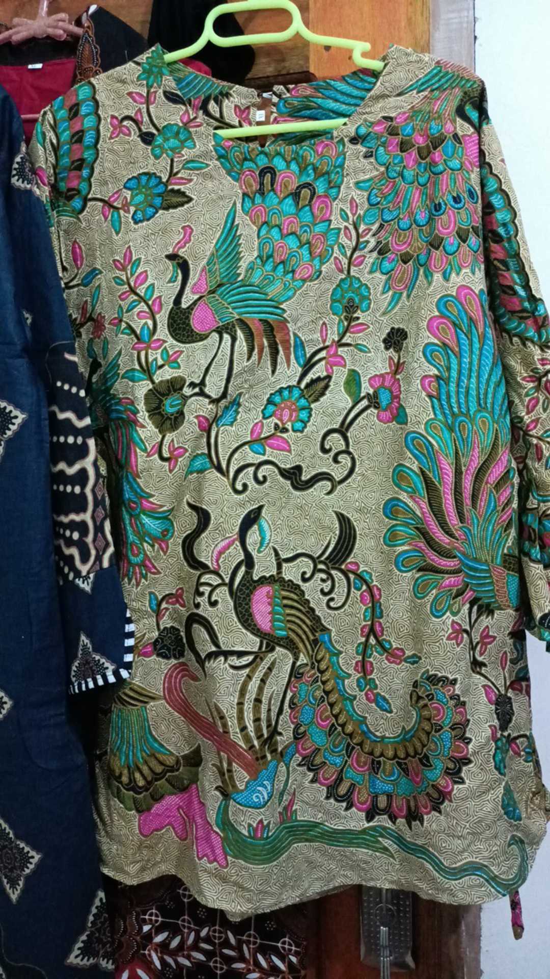 Atasan Batik Dolby Dolbi Dobby Doby Tenun Sutra Tulis Halus Katun Atbm Baron ,sarombit Atasan