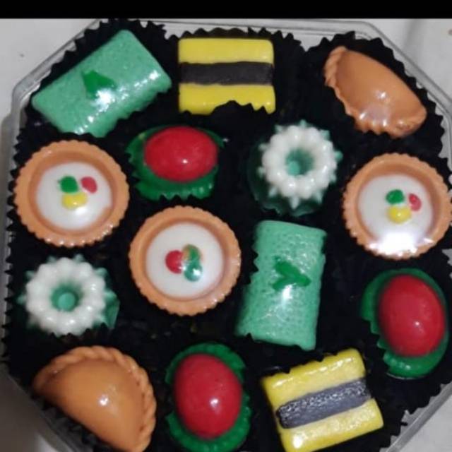 

coklat karakter