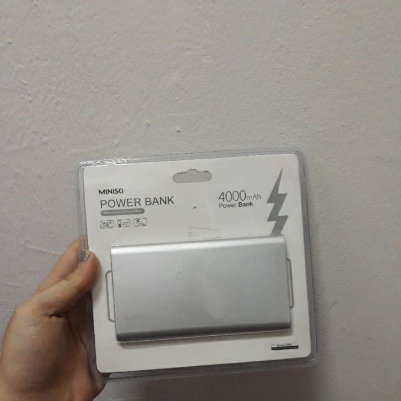 powerbank miniso