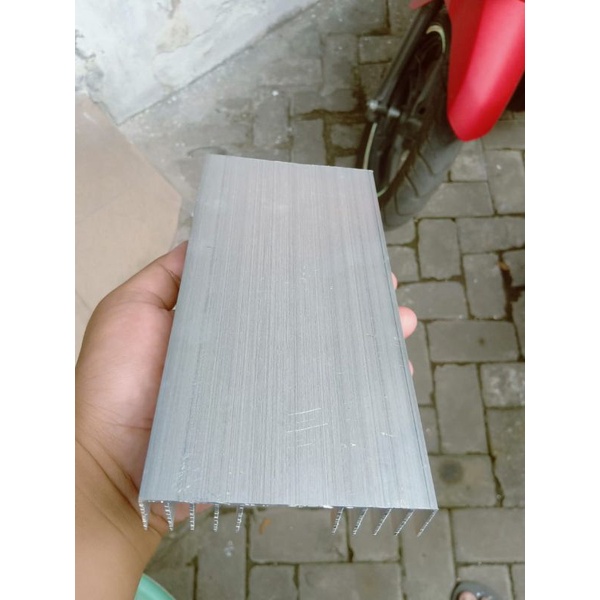 heatsing pendingin 20 cm 5 sirip polos untuk transistor