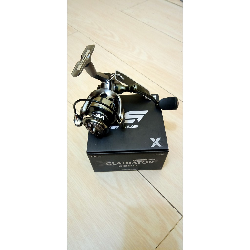 REEL VERSUS GLADIATOR Seri 2000