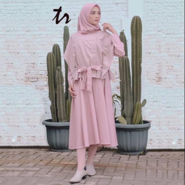 Tunik By Tresna Puri free Hijab by Dauky