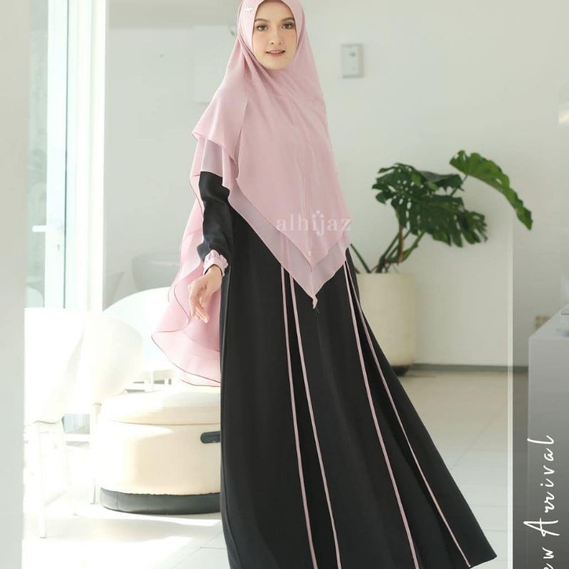Azizah  Set by Alhijaz