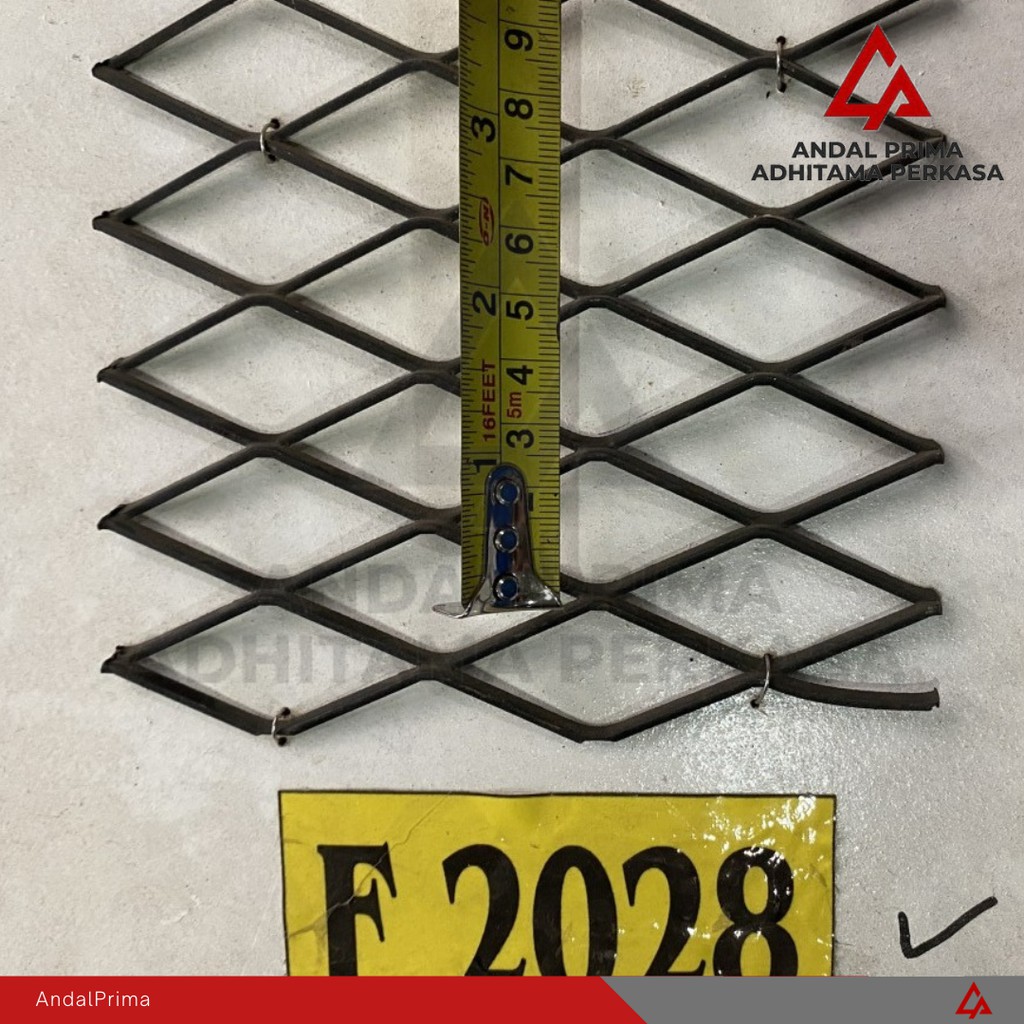 Expanded Metal Besi F 2028 VIA KARGO